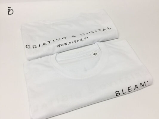 Bleam tshirts brancas personalizadas em flex preto