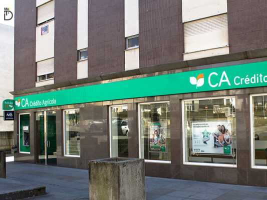 Caixa de Crédito Agrícola Vila Real reclamo luminoso