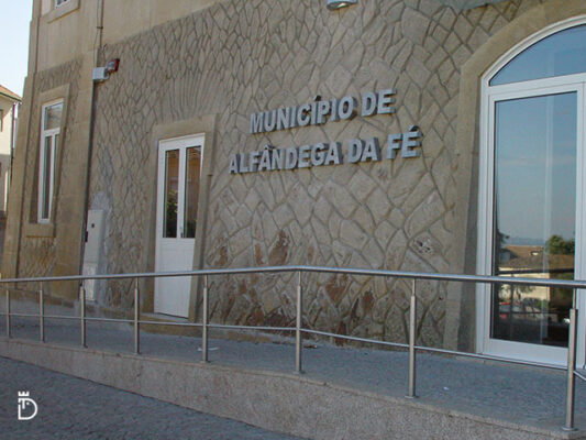 Município de Alfandega da Fé sinalética