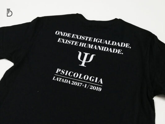 T-shirt latada Psicologia trás