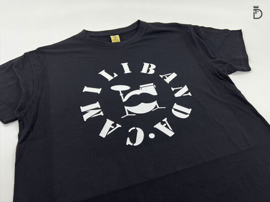 T-shirt personalizada da banda Camiliband com impressão FLEX