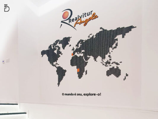 Mapa-mundo decorativo em acrílico – Realvitur